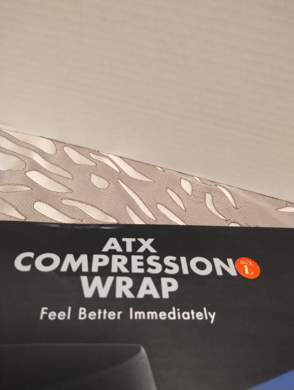 Black Compression Wrap — Supportive Athletic Brace (Black)